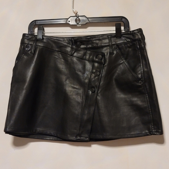 NWOT-We The Free " Wynne" Vegan Leather Skirt-Black-Size 30 - Picture 1 of 12